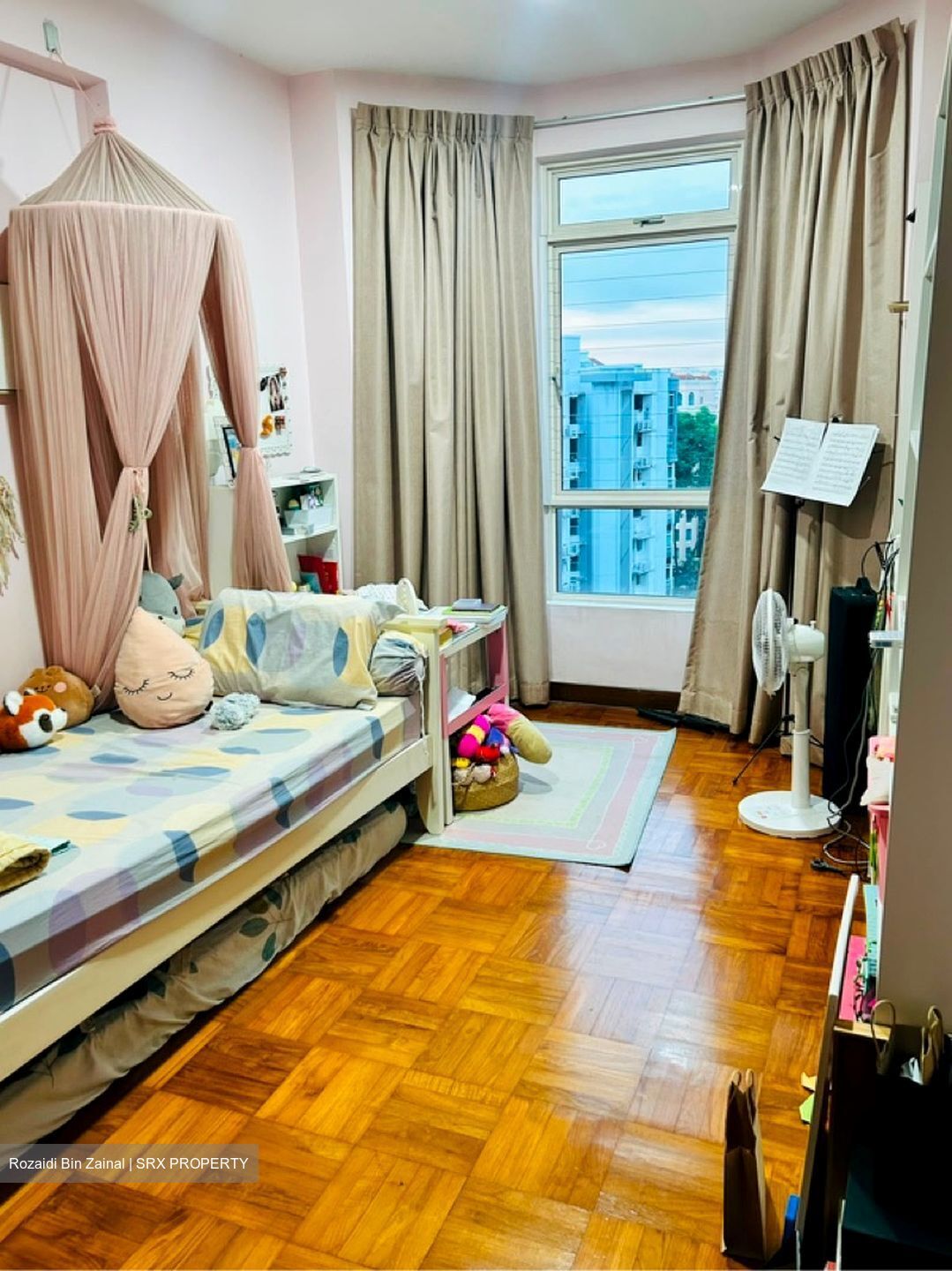 Hillington Green (D23), Condominium #608406471